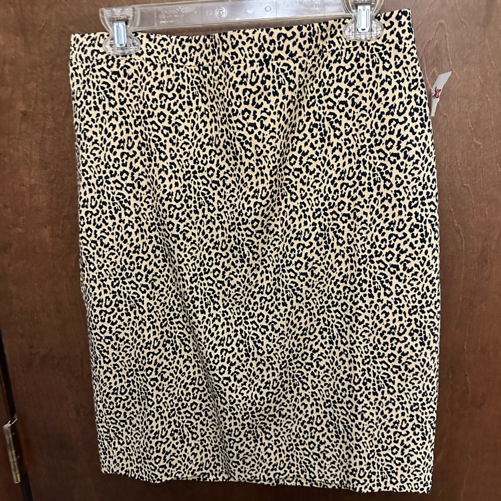 Women’s animal print size 6 J Crew Skirt